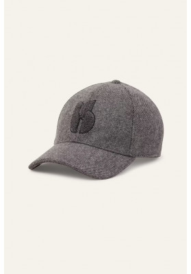 gorra gris hugo