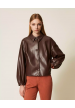 chaqueta efecto piel con cuello camisero