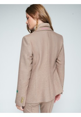 chaqueta beige punto bordado