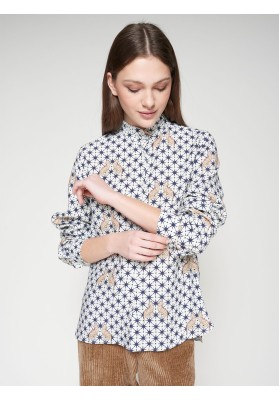 camisa leopardo y estrellas
