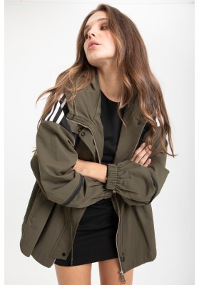 SOBRECAMISA CON CAPUCHA KAKI