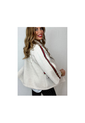 chaqueta over piedra