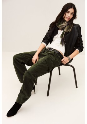 pantalón cargo  fino