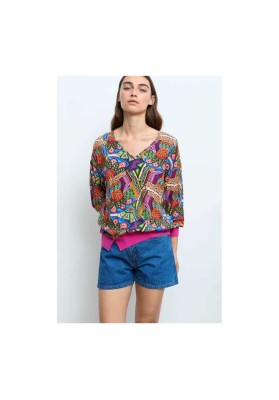 camiseta fucsia estampado