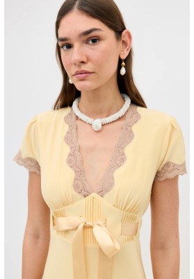 vestido seda mantequilla