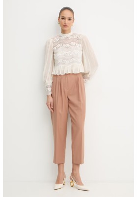 blusa encaje hueso